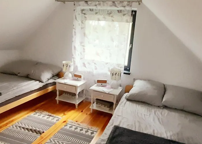 Lawendowy Nad Jeziorem بيت للعطل Szteklin