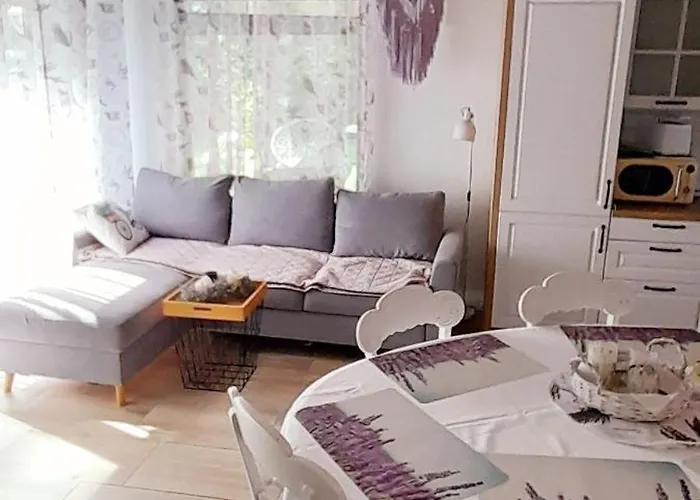 بيت للعطل Lawendowy Nad Jeziorem Szteklin